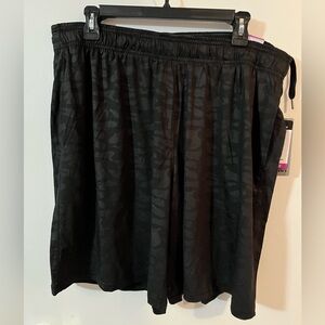 90 Degree By Reflex men’s XXL Embossed Black Camouflage flex Short
